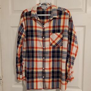 Old Navy‎ plaid boyfriend Fit long sleeve shirt